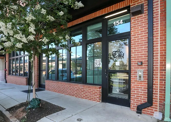 Loft Style Spacious Lux Apt 102, Sleeps 6
